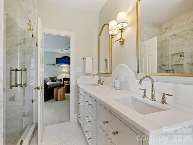 433 Landsbury Drive, Waxhaw, NC 28173