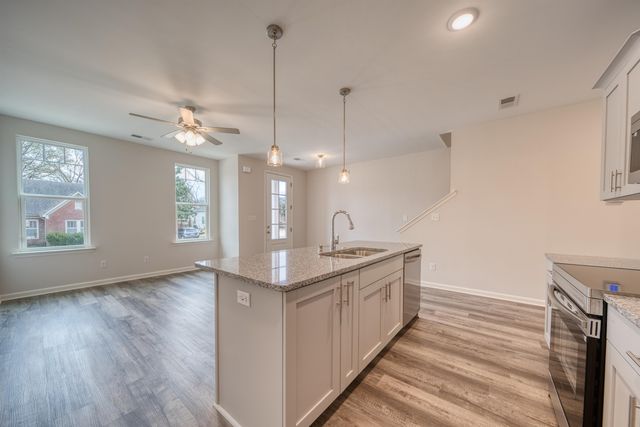 272 E WASHINGTON AVE, Covington, TN 38019