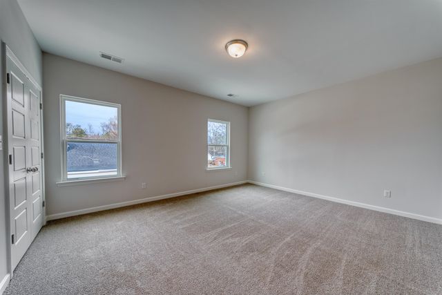 272 E WASHINGTON AVE, Covington, TN 38019