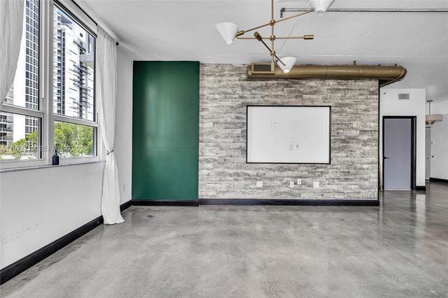 2275 Biscayne Blvd 504, Miami, FL 33137