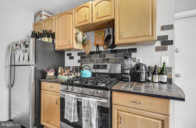 2567 KERN ST, Philadelphia, PA 19125