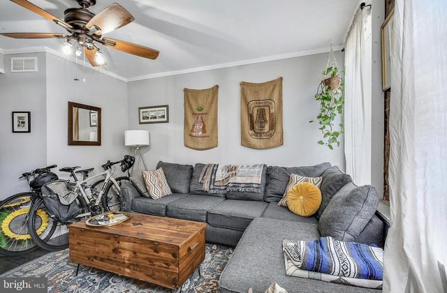 2567 KERN ST, Philadelphia, PA 19125