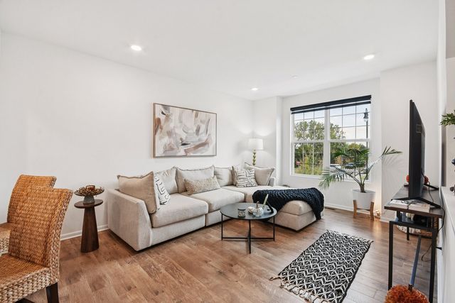 9245 Harlowe Lane, Orland Park, IL 60462