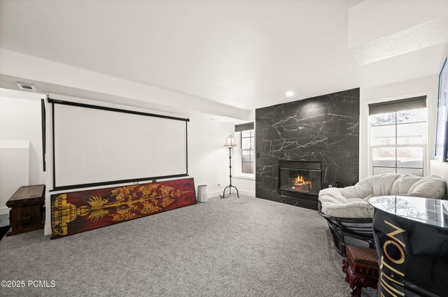 1492 Meadow Loop Road, Park City, UT 84098