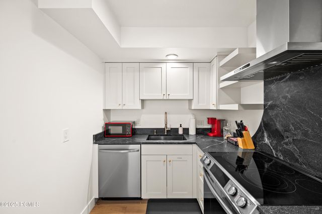 1492 Meadow Loop Road, Park City, UT 84098