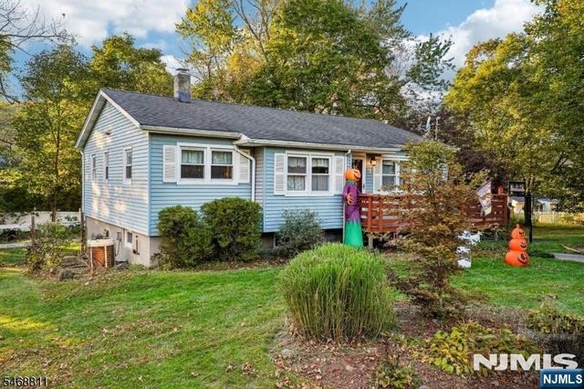 9 Ridgeview Court, Hardyston, NJ 07460