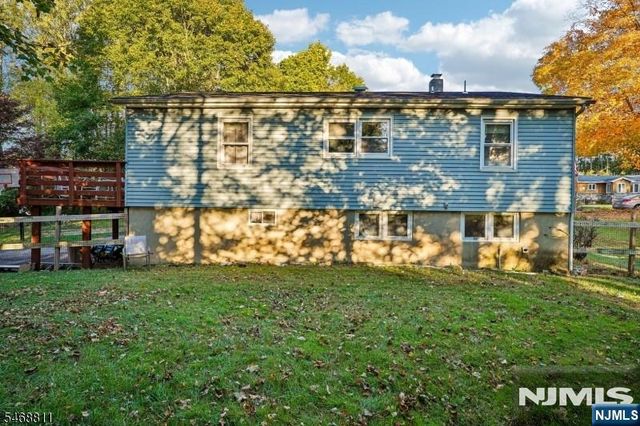 9 Ridgeview Court, Hardyston, NJ 07460