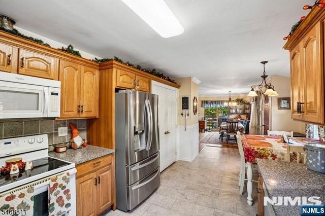 9 Ridgeview Court, Hardyston, NJ 07460