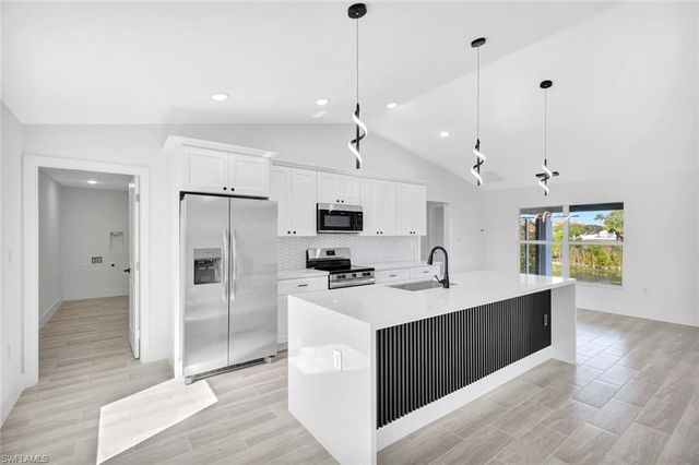 1729 NE 23rd ST, Cape Coral, FL 33909