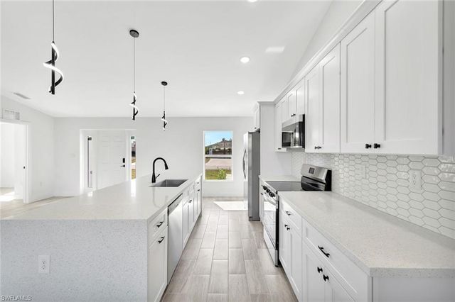 1729 NE 23rd ST, Cape Coral, FL 33909