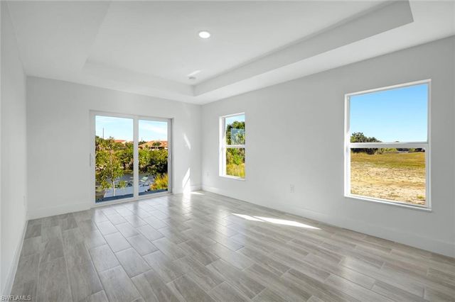 1729 NE 23rd ST, Cape Coral, FL 33909