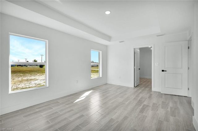 1729 NE 23rd ST, Cape Coral, FL 33909