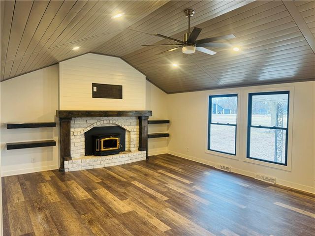 7516 S Arnett Road, Grain Valley, MO 64029