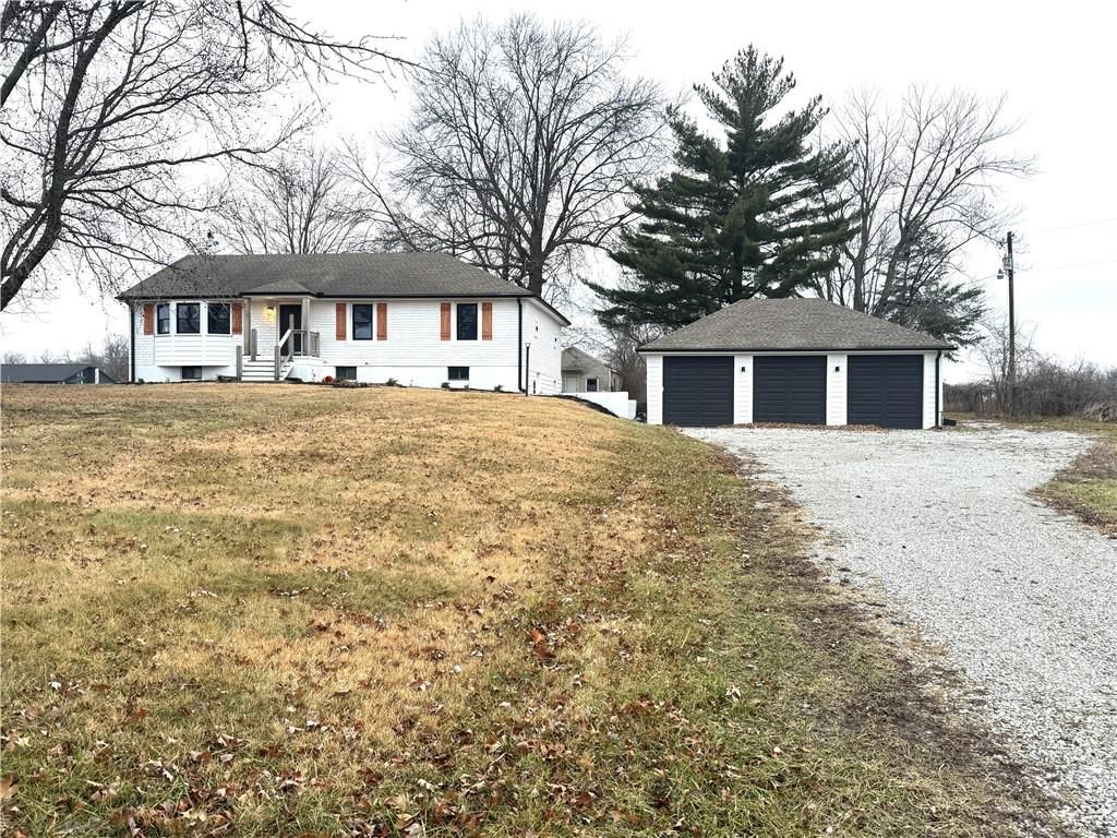 7516 S Arnett Road, Grain Valley, MO 64029