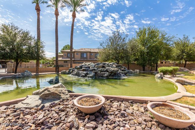 705 W QUEEN CREEK Road 1073, Chandler, AZ 85248