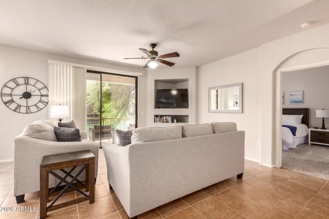 705 W QUEEN CREEK Road 1073, Chandler, AZ 85248