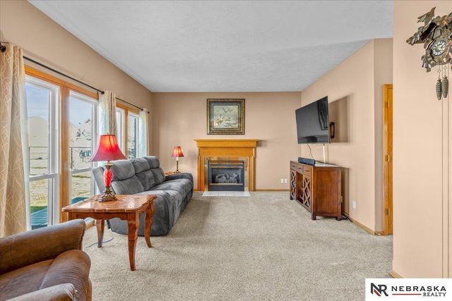 14948 H Street, Omaha, NE 68137