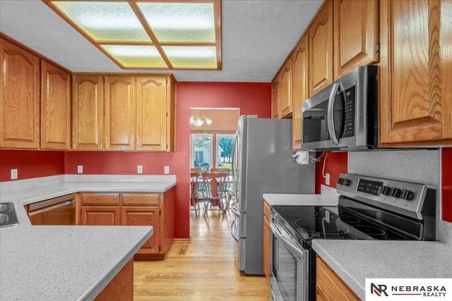 14948 H Street, Omaha, NE 68137