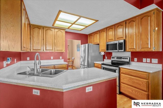 14948 H Street, Omaha, NE 68137