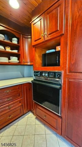 534 Paterson Hamburg Tpke, West Milford Twp., NJ 07480