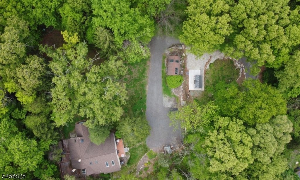 534 Paterson Hamburg Tpke, West Milford Twp., NJ 07480
