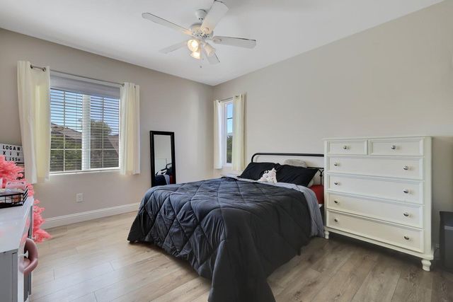 848 Calico Dr, Rocklin, CA 95765