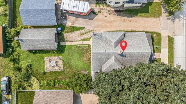 107 W 16TH AVENUE, Oshkosh, WI 54902