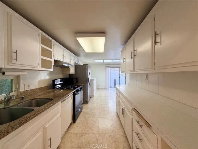 408 8th Street, Huntington Beach, CA 92648