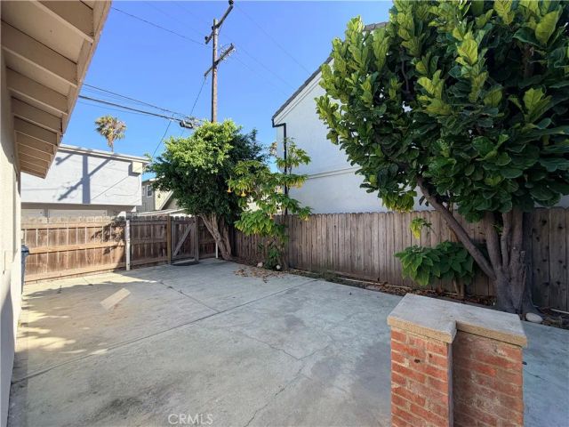 408 8th Street, Huntington Beach, CA 92648
