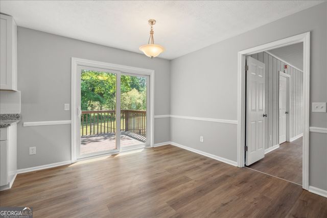 33 Russell Lane, Carrollton, GA 30116