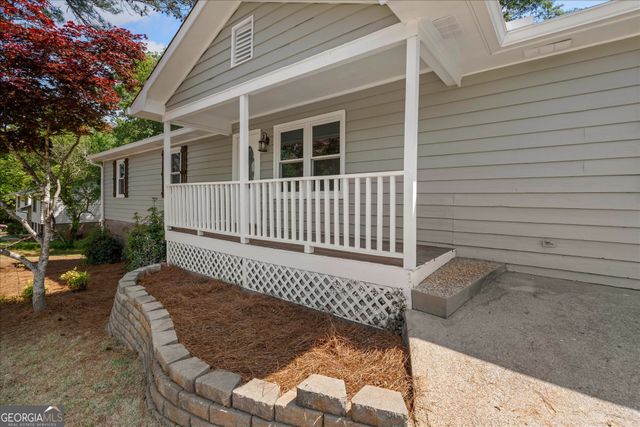33 Russell Lane, Carrollton, GA 30116
