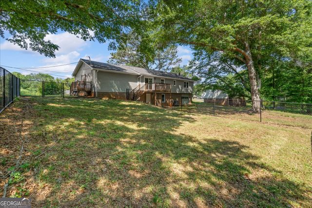33 Russell Lane, Carrollton, GA 30116