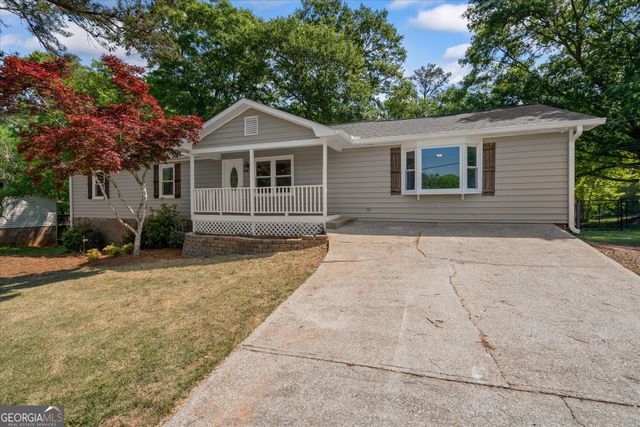 33 Russell Lane, Carrollton, GA 30116