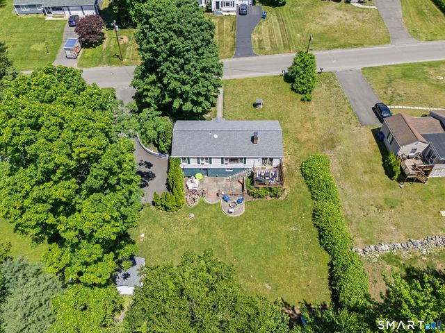 16 Westview Drive, Bethel, CT 06801