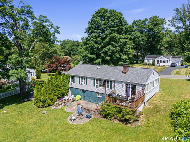 16 Westview Drive, Bethel, CT 06801