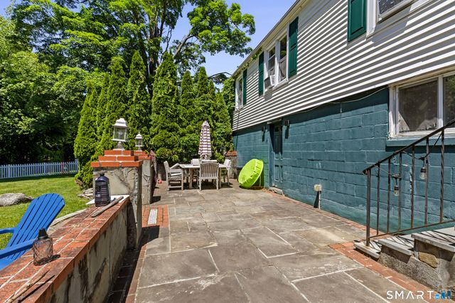 16 Westview Drive, Bethel, CT 06801