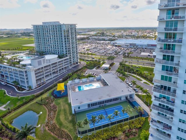 15051 Royal Oaks Ln 401, North Miami, FL 33181
