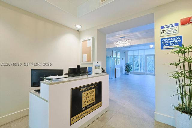 15051 Royal Oaks Ln 401, North Miami, FL 33181