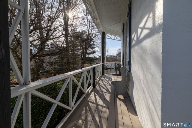 8 West Mystic Avenue, Groton, CT 06355