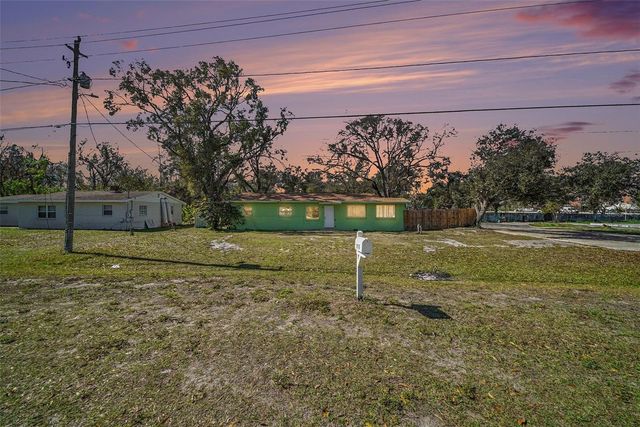 5016 GARDEN LANE, Tampa, FL 33610