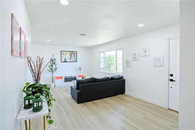 10271 Garrett, Stanton, CA 90680