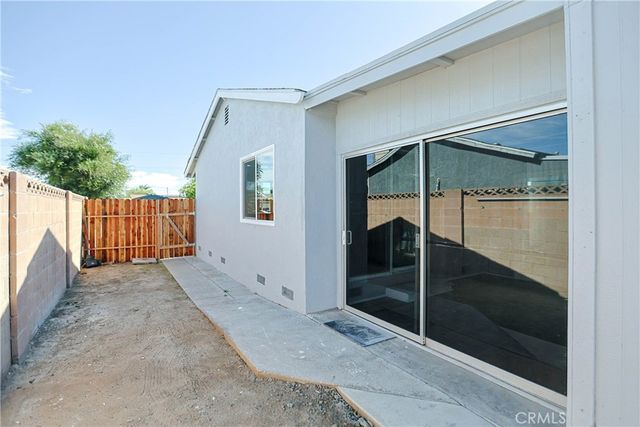 10271 Garrett, Stanton, CA 90680