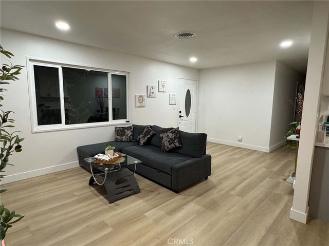 10271 Garrett, Stanton, CA 90680