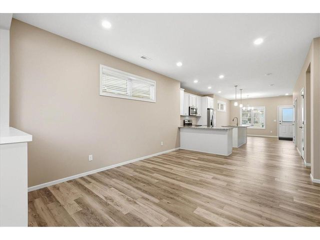 527 Morgan Drive, New Richmond, WI 54017