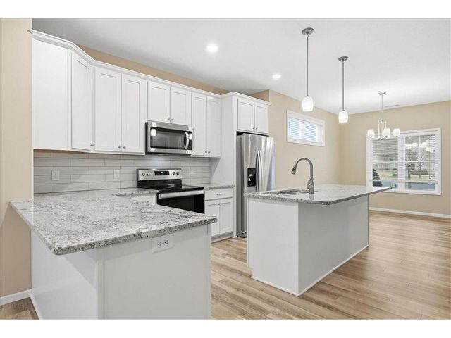 527 Morgan Drive, New Richmond, WI 54017