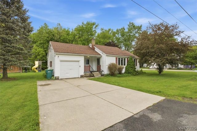 6339 May Drive, Boston, NY 14075