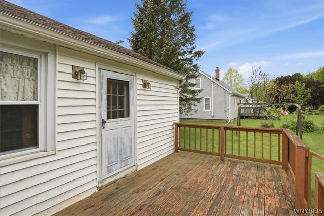 6339 May Drive, Boston, NY 14075