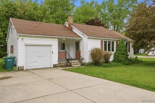6339 May Drive, Boston, NY 14075