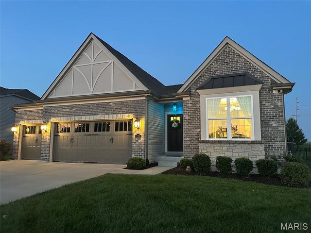 110 Alta Mira Court, Dardenne Prairie, MO 63368
