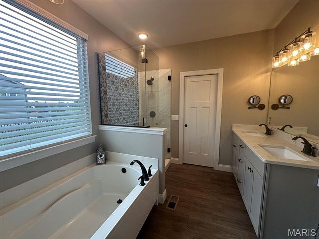 110 Alta Mira Court, Dardenne Prairie, MO 63368